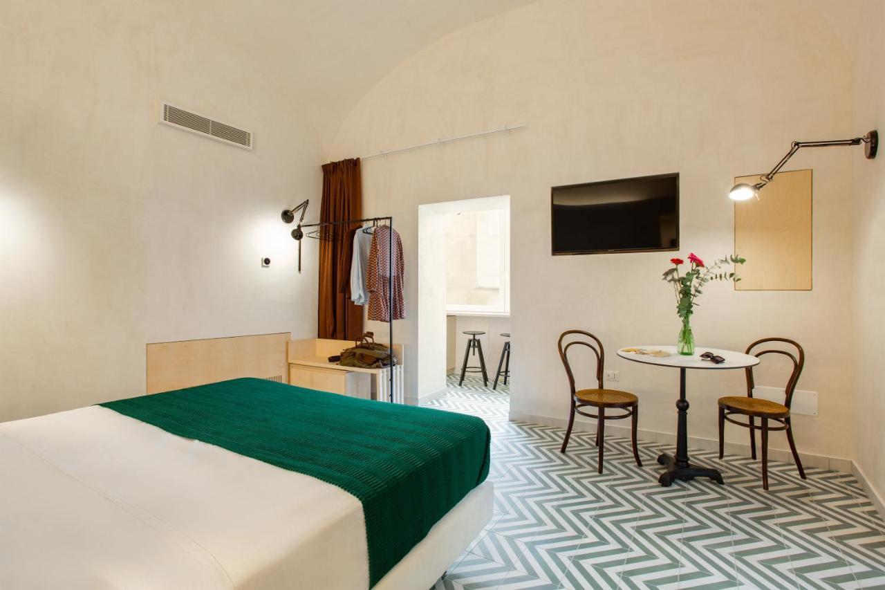 Otium Luxury Studio Apartment モンテ・ディ・プローチダ エクステリア 写真