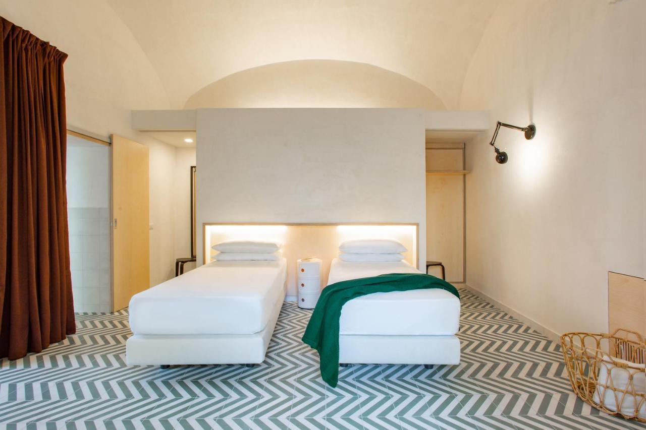 Otium Luxury Studio Apartment モンテ・ディ・プローチダ エクステリア 写真